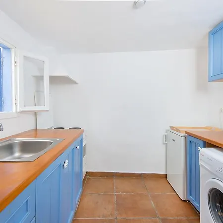Holiday home Gremos House